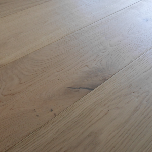 220mm x 18/4mm x 2200mm Invisible Handscraped Oiled Engineered Oak Flooring