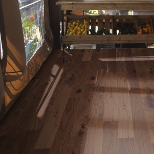 150mm x 14mm Walnut Stain Oak Engineered Wood Flooring 