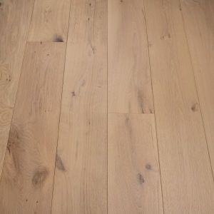 220mm x 15/4mm x 2200mm Invisible Lacquered Engineered Oak Flooring