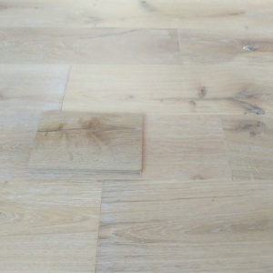 220mm x 15/4mm x 2200mm Bright White Distressed Engineered Oak Flooring